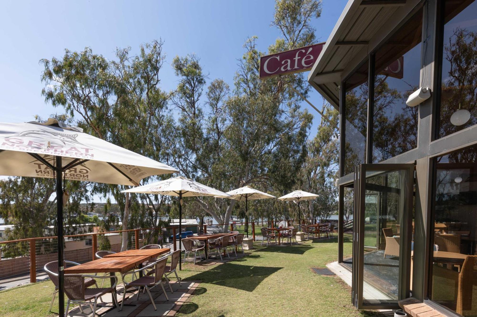 Mannum Motel Екстериор снимка